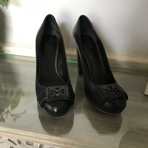 Tory Burch Black Pumps 7M